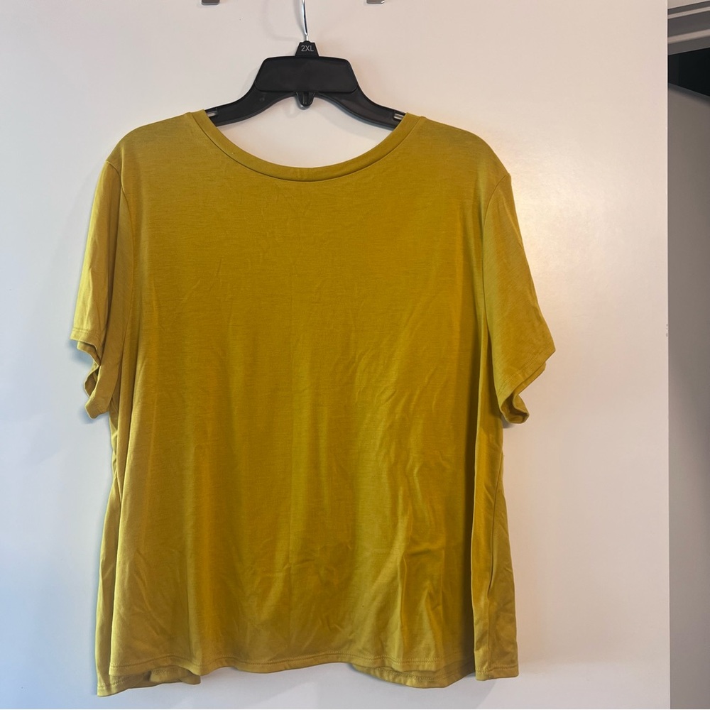 Old Navy Mustard Short Sleeve Tee